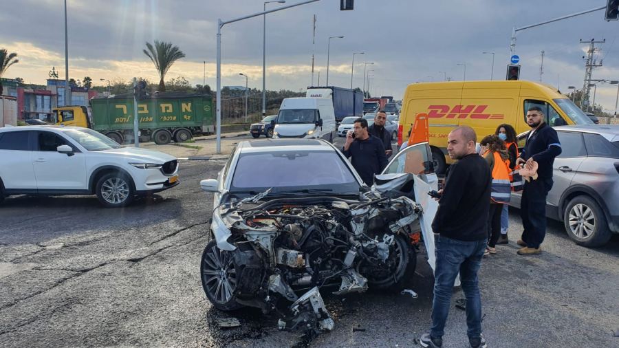 اصابات بحادث طرق قرب طمرة
